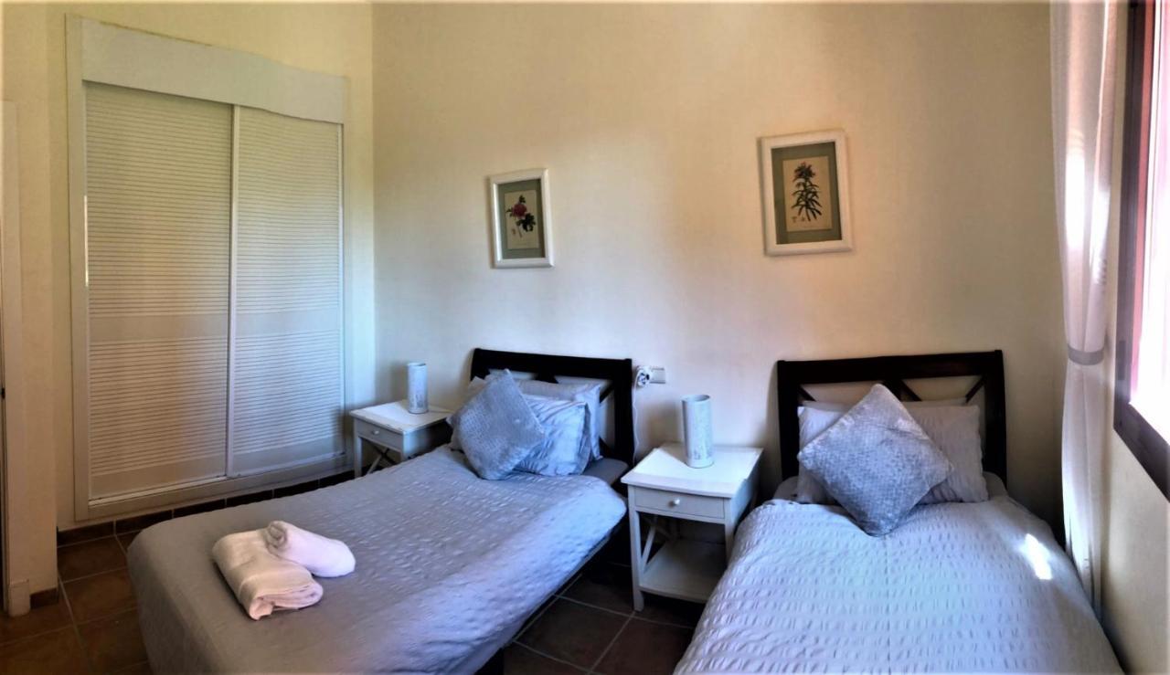 Elegant 2Br Apartment Puerto Banus Marbella Just 12 Minutes Away By G00Giemaps Estepona Bagian luar foto