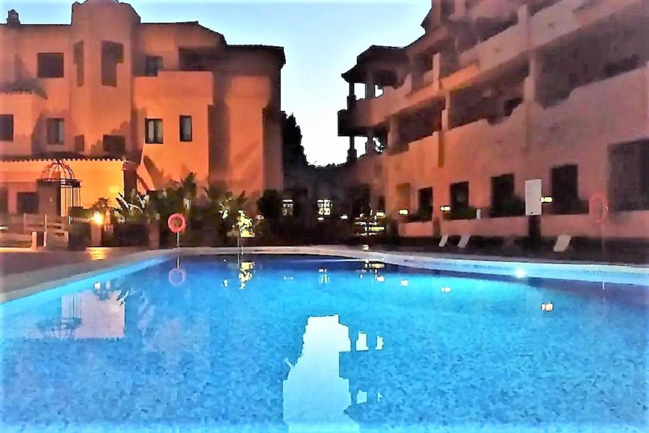 Elegant 2Br Apartment Puerto Banus Marbella Just 12 Minutes Away By G00Giemaps Estepona Bagian luar foto