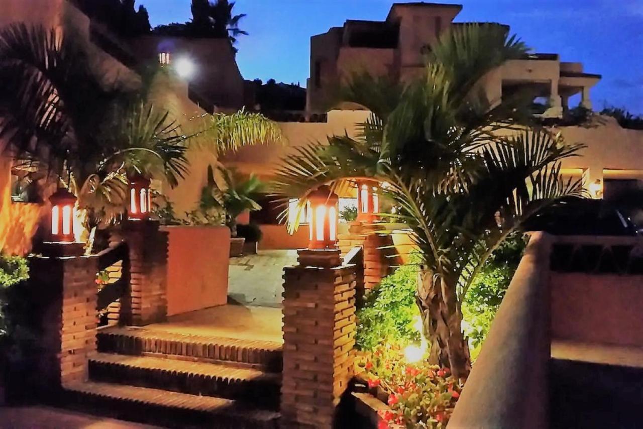 Elegant 2Br Apartment Puerto Banus Marbella Just 12 Minutes Away By G00Giemaps Estepona Bagian luar foto