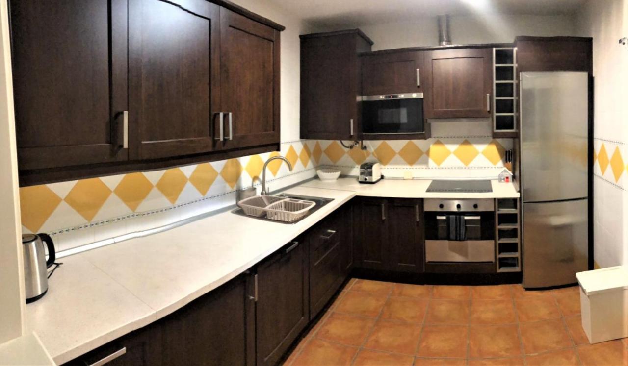 Elegant 2Br Apartment Puerto Banus Marbella Just 12 Minutes Away By G00Giemaps Estepona Bagian luar foto