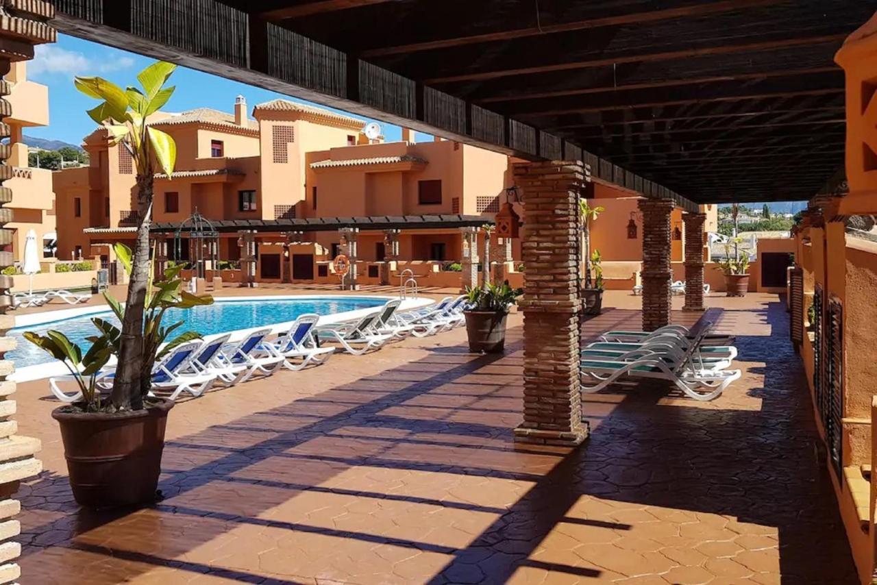 Elegant 2Br Apartment Puerto Banus Marbella Just 12 Minutes Away By G00Giemaps Estepona Bagian luar foto