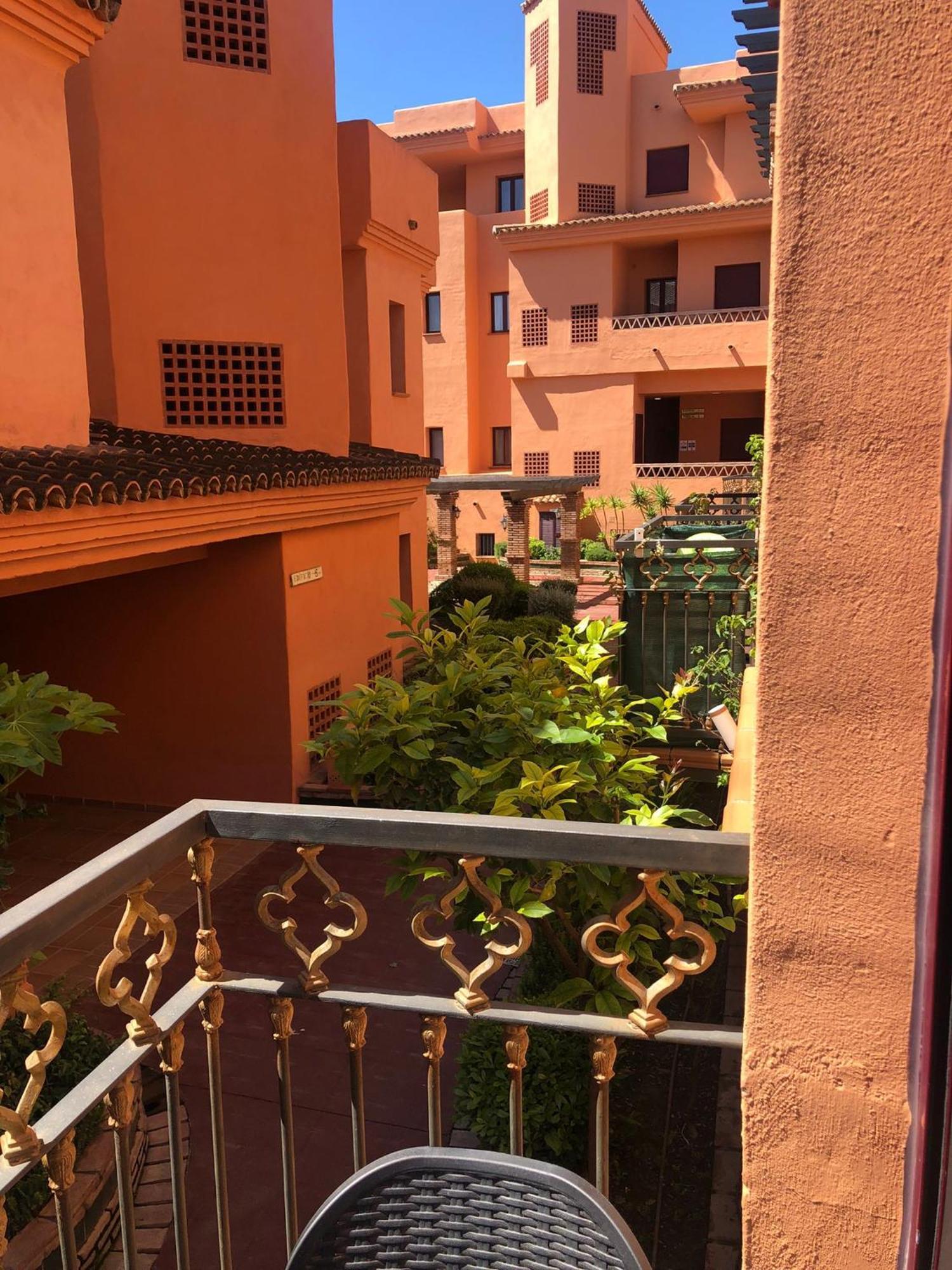 Elegant 2Br Apartment Puerto Banus Marbella Just 12 Minutes Away By G00Giemaps Estepona Bagian luar foto